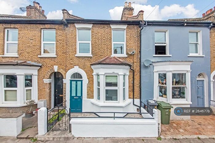 3 Bedroom Terraced House To Rent In Northway Road, London, SE5