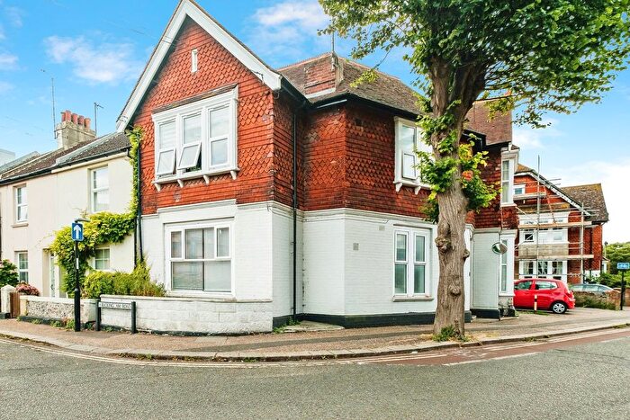 1 Bedroom Flat For Sale In Shelley Road, Worthing, BN11