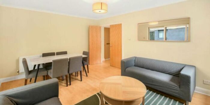 3 Bedroom Flat To Rent In Providence Square, George Row, Shad Thames, London, SE1