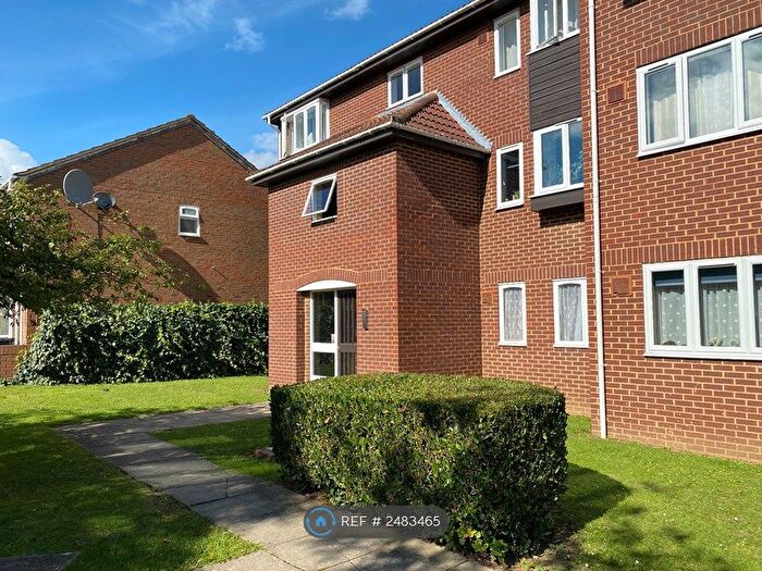 1 Bedroom Flat To Rent In Sheridan Court, Hounslow, TW4