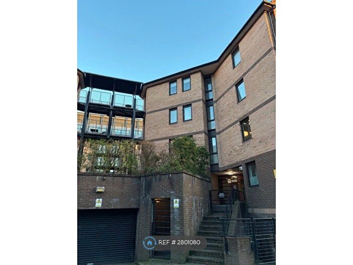 1 Bedroom Flat To Rent In Brown Street, Glasgow, G2