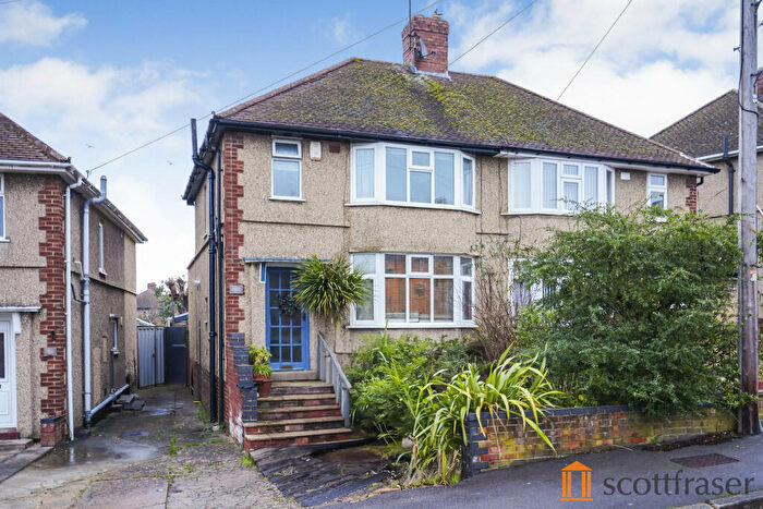 3 Bedroom Semi-Detached House To Rent In Crotch Crescent, OX3