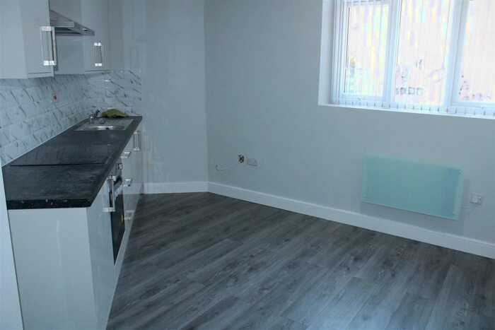 1 Bedroom Flat To Rent In Mount Pleasant, Bilston, WV14