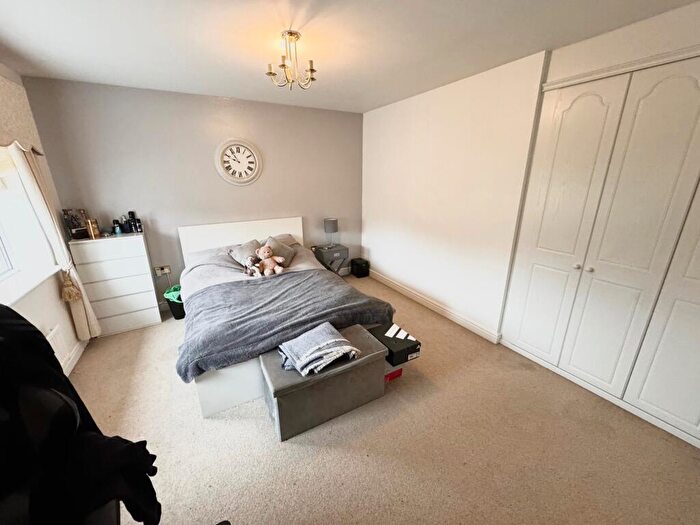 6 Bedroom Detached House To Rent In Troon Way, Burbage, LE10