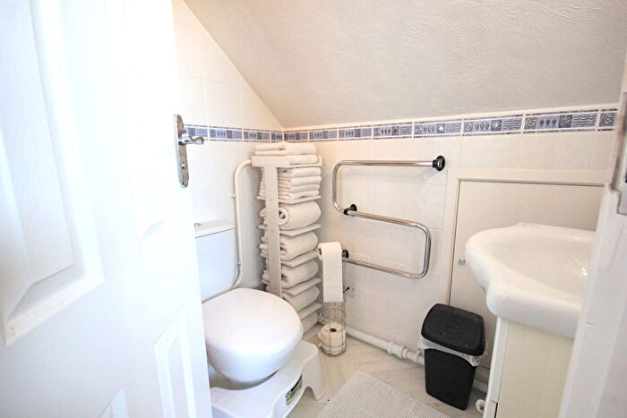 4 Bedroom Detached Bungalow For Sale In Persley Road, Bournemouth, BH10