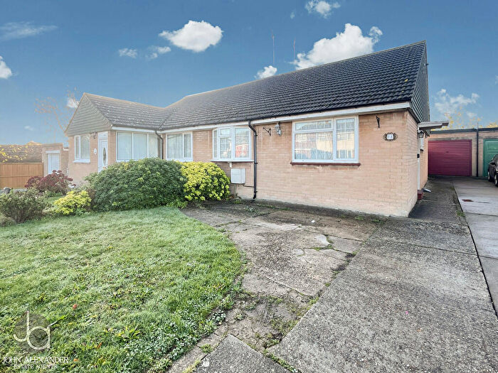 2 Bedroom Semi-Detached Bungalow For Sale In Anchor Road, Tiptree, CO5