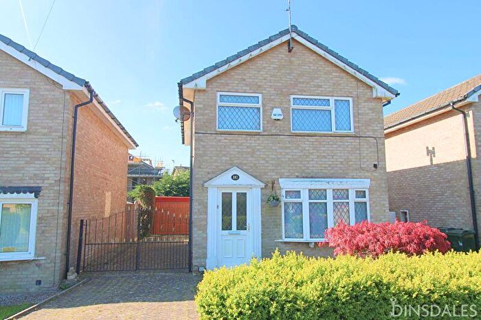 3 Bedroom Detached House To Rent In Hunters Park Avenue, Clayton, Bradford, BD14
