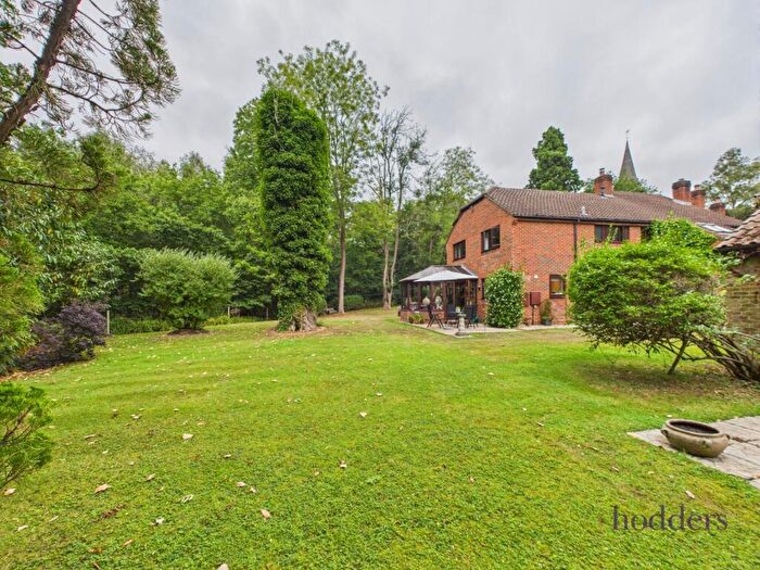 4 Bedroom Terraced House For Sale In Ottershaw, Chertsey, KT16