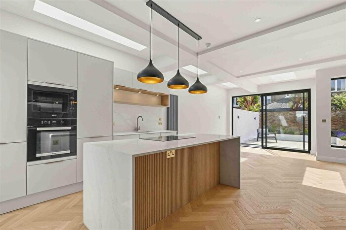 5 Bedroom Terraced House To Rent In Narborough Street, London, SW6