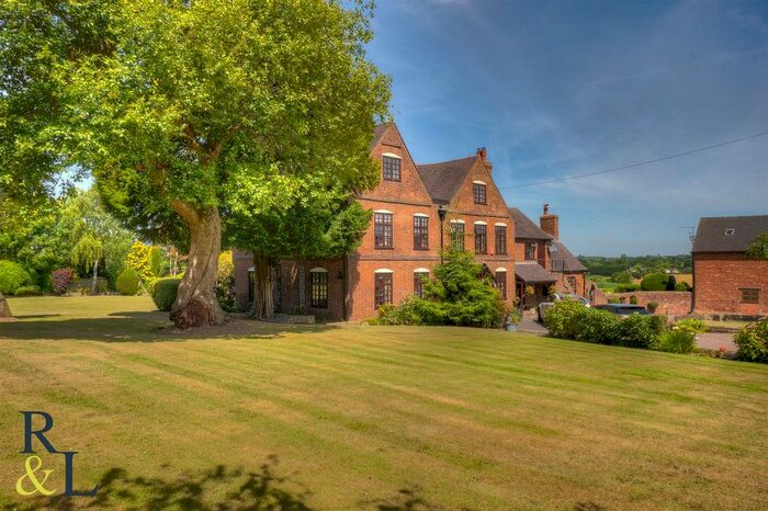 6 Bedroom Detached House For Sale In Lower Penn Farm House, Springhill Lane, Wolverhampton, WV4