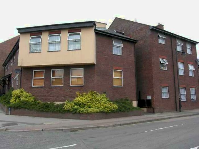 2 Bedroom Flat To Rent In Wellington Court, LU1