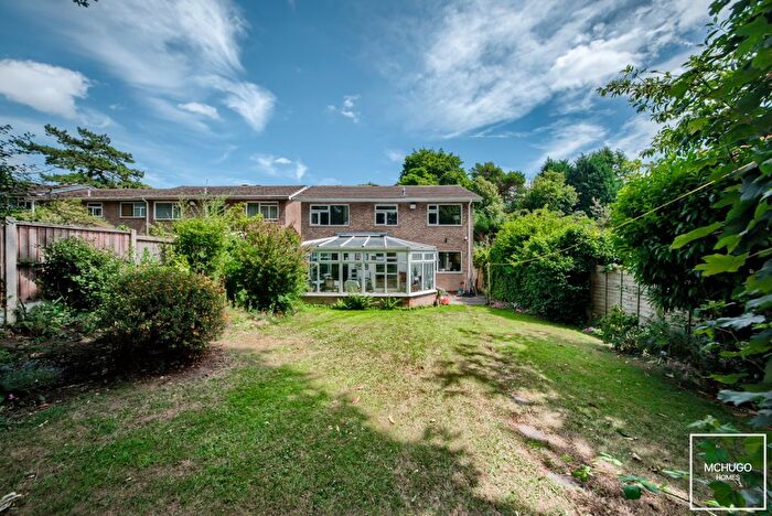 4 Bedroom Detached House For Sale In Niall Close, Edgbaston, B15