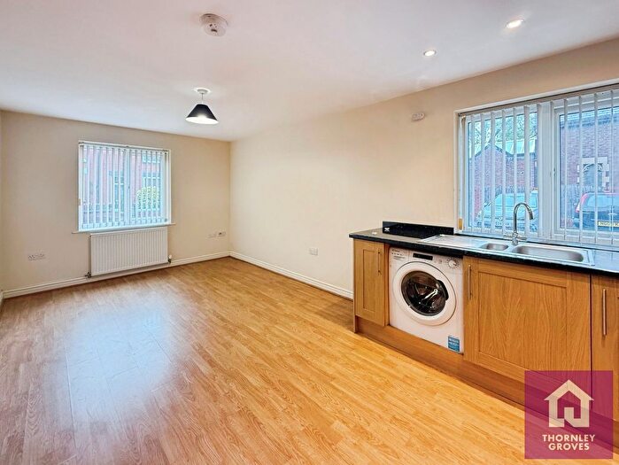2 Bedroom Flat To Rent In Mayfield Street, Atherton, Manchester, Greater Manchester, M46