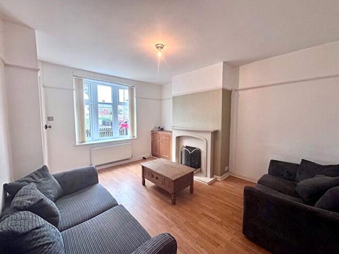 2 Bedroom House To Rent In Oban Grove, Bolton, BL1