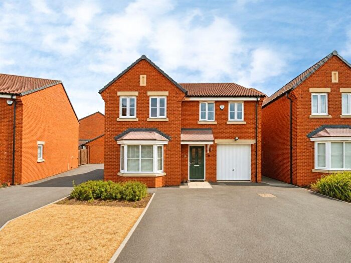 4 Bedroom Detached House For Sale In Eleanor Row, Northampton, NN5
