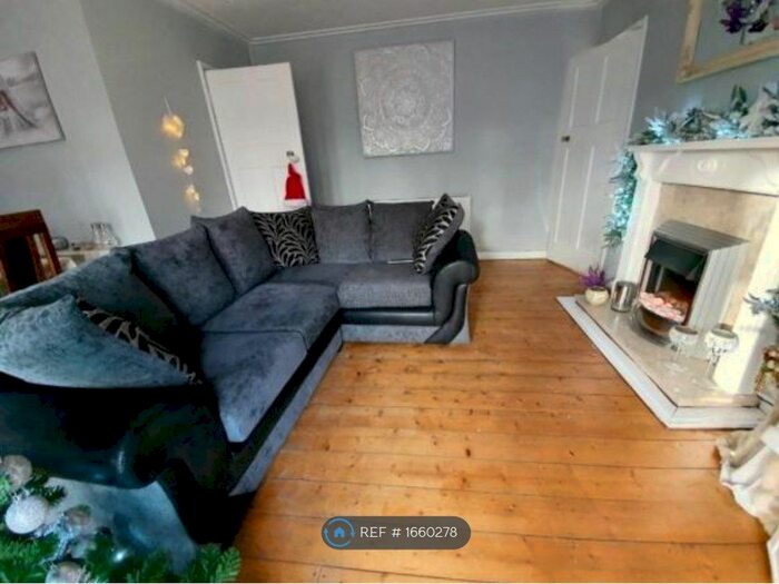 2 Bedroom Flat To Rent In Muirhead Avenue, Liverpool, L13