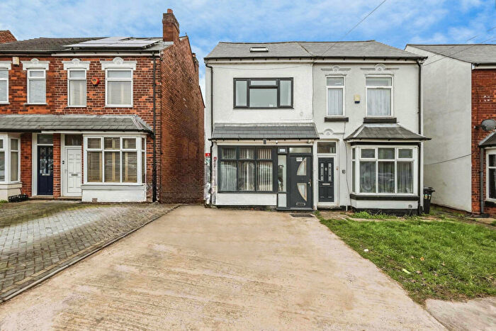 5 Bedroom Semi Detached House For Sale In Umberslade Road, Birmingham, West Midlands, B29