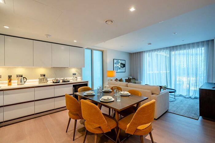 3 Bedroom Flat To Rent In Edgware Road, London, W2