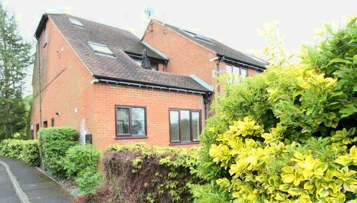 2 Bedroom Flat To Rent In Maitland Drive, High Wycombe, HP13