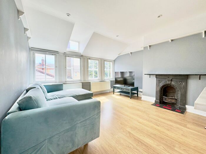 1 Bedroom Flat To Rent In Inglewood Road, West Hampstead, NW6