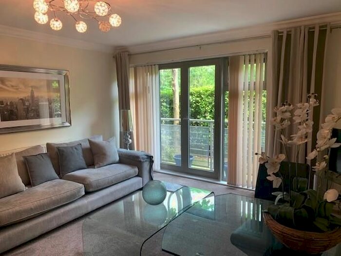 2 Bedroom Flat To Rent In Pinnacle House, Evesham Road, Redditch, B97