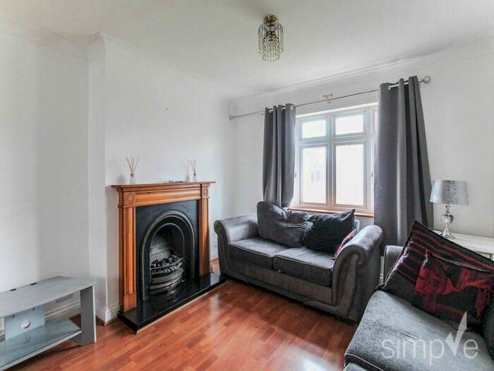 3 Bedroom Property To Rent In Weymouth Road, Hayes, Middlesex, UB4