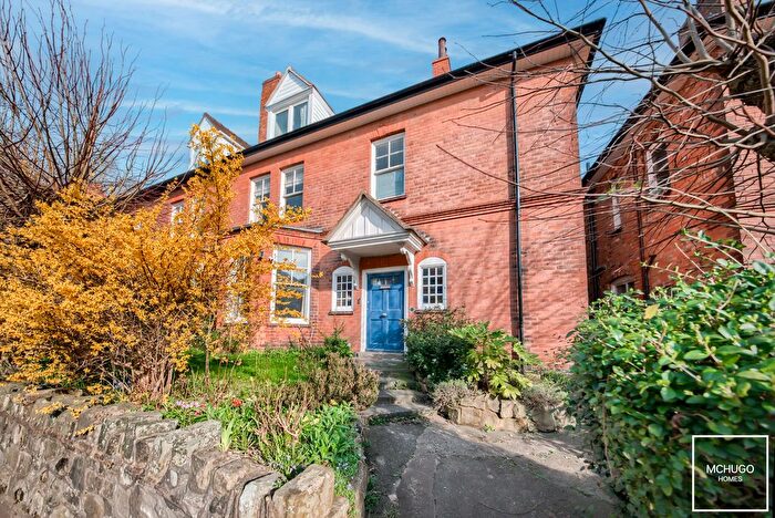 6 Bedroom Semi-Detached House For Sale In Barnsley Road, Birmingham, B17