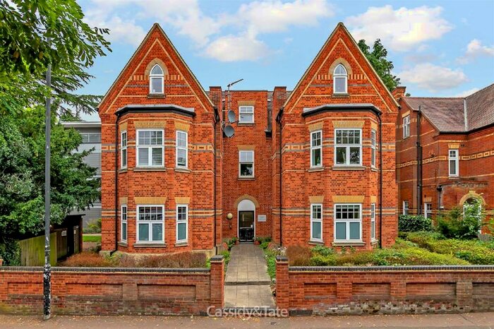 1 Bedroom Flat To Rent In Hatfield Road, St Albans, AL1