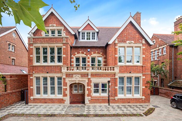 2 Bedroom Flat To Rent In Banbury Road Oxford, OX2