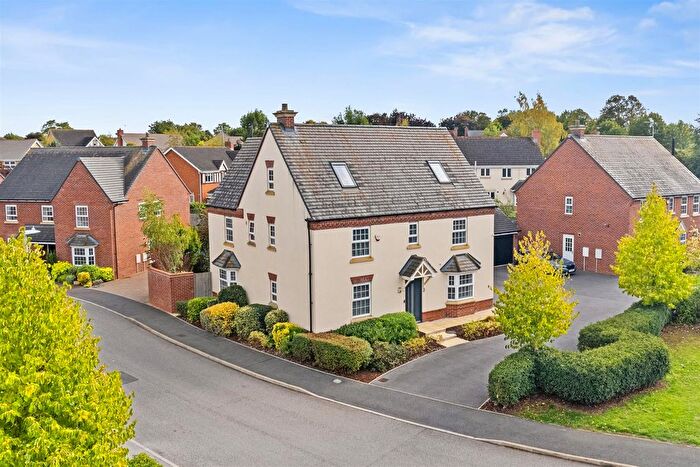 6 Bedroom Detached House For Sale In Nightingale Way, Higham Ferrers, NN10