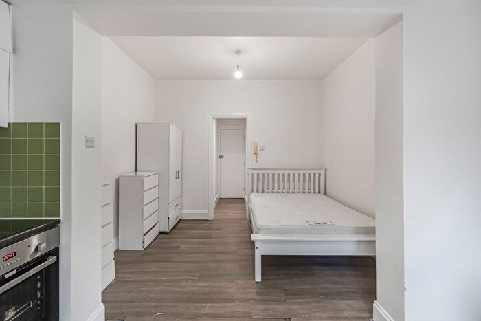 Studio To Rent In Matheson Road, West Kensington, London, W14