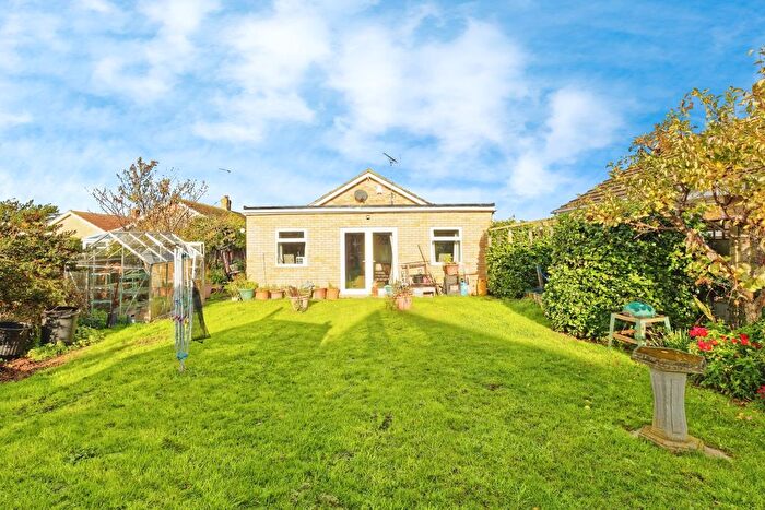 3 Bedroom Bungalow For Sale In Grenville Way, Broadstairs, Kent, CT10