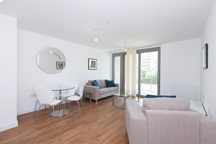 1 Bedroom Apartment To Rent In Waterside Heights, Waterside Heights, Royal Docks, E16