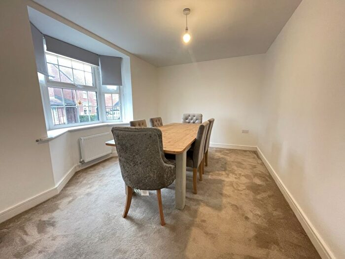 4 Bedroom Semi-Detached House To Rent In Rossway Drive, Bushey, WD23