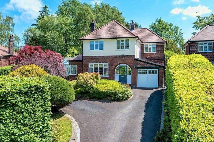 4 Bedroom Detached House For Sale In London Road, Adlington, SK10