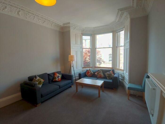 4 Bedroom Flat To Rent In Marchmont Crescent, Marchmont, Edinburgh, EH9