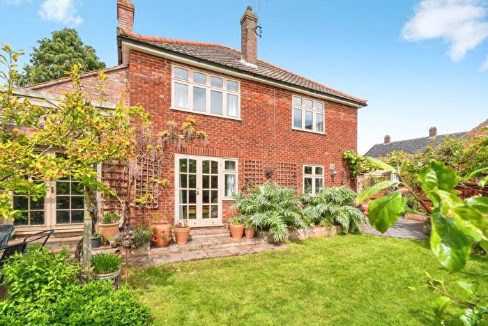 4 Bedroom Detached House For Sale In Norwich Road, Fakenham, Norfolk, NR21