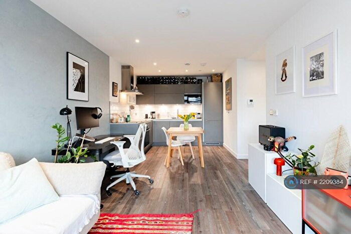 1 Bedroom Flat To Rent In Curie House, London, E9