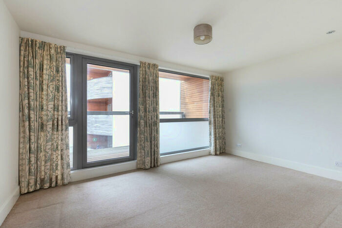 2 Bedroom Apartment To Rent In Century Court, Montpellier, GL50