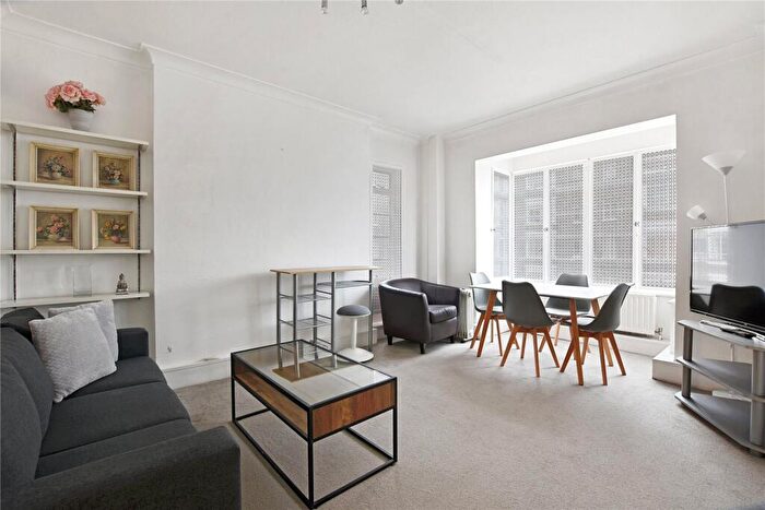 1 Bedroom Flat To Rent In Rossmore Court, Park Road, London, NW1