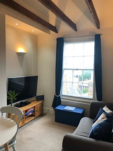 1 Bedroom Flat To Rent In Knots Yard, Whitstable, CT5