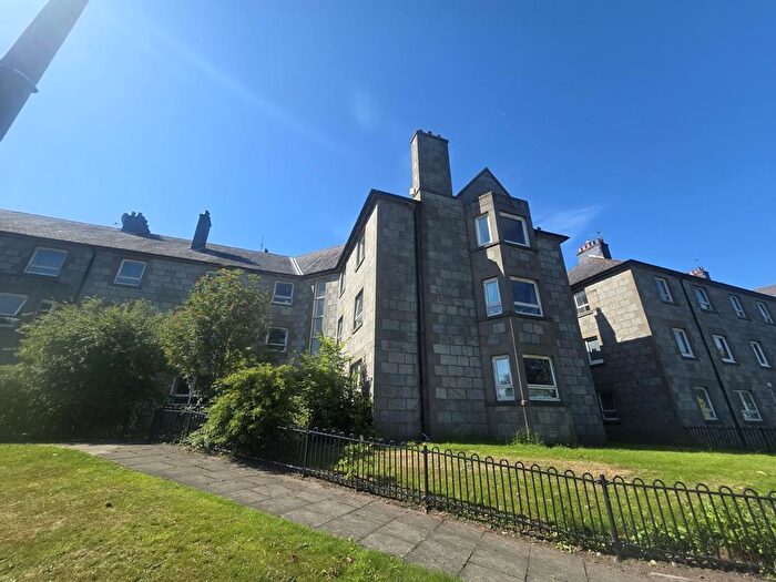 2 Bedroom Apartment To Rent In Powis Crescent, First Floor, AB24