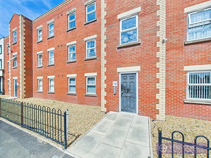 2 Bedroom Apartment To Rent In Flat Claughton Mansions, FY4