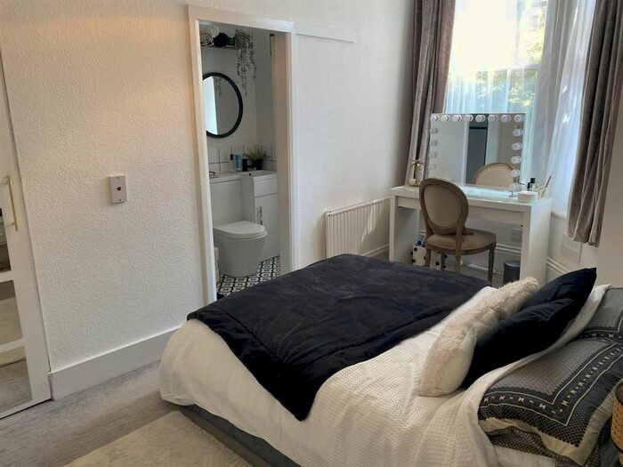 1 Bedroom Flat For Sale In Oxford Road, Worthing, BN11