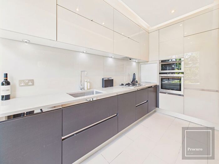 2 Bedroom Flat To Rent In Randolph Crescent, London, W9