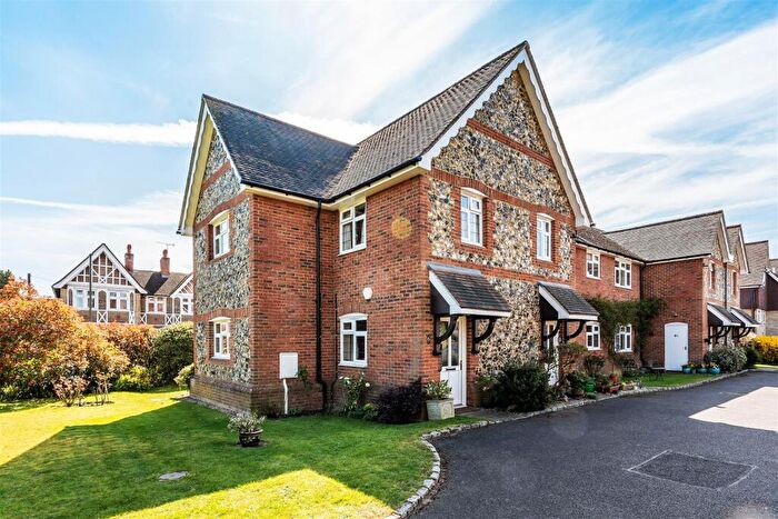 2 Bedroom Apartment For Sale In Marlborough Court, The Marld, Ashtead, KT21