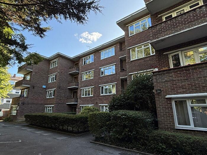 Flat To Rent In Hulse Lodge, Hulse Road, Southampton, Hampshire, SO15