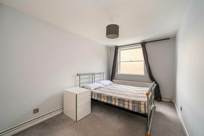 1 Bedroom Flat To Rent In Parkhurst Road, Holloway, London, N7