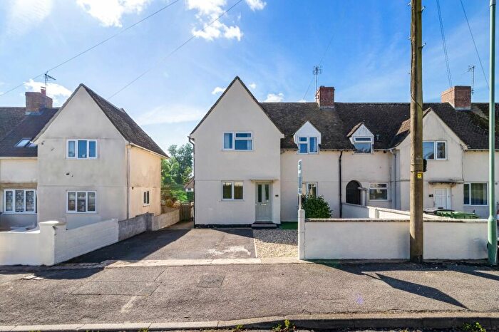 4 Bedroom Semi-Detached House To Rent In Springfield Road, Cirencester, Gloucestershire, GL7