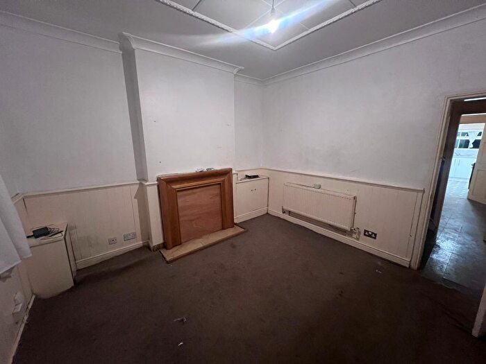 2 Bedroom Property To Rent In Bordesley Green, Birmingham, B9